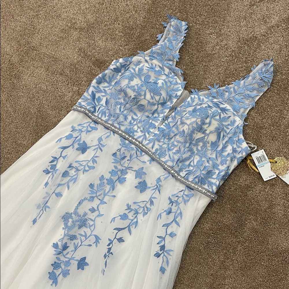 New Elegant Blue and White 20w Dress
